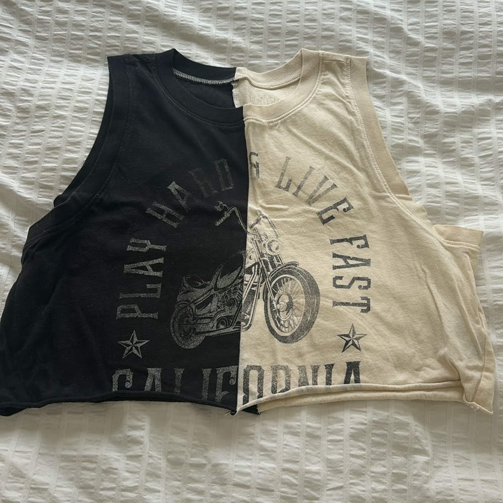 Hollister, women’s tank top, cropped, motorcycle graphic, cream/black, size M